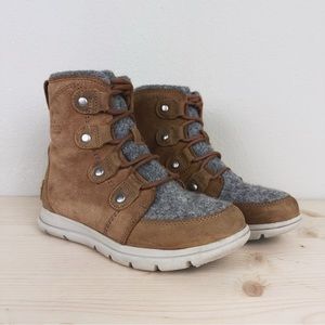 Sorel Tan and Gray Winter Boots